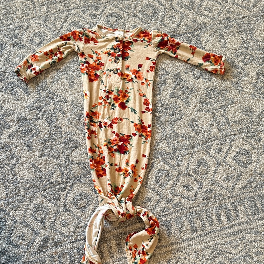 Lou Lou & Company Sierra newborn knotted gown